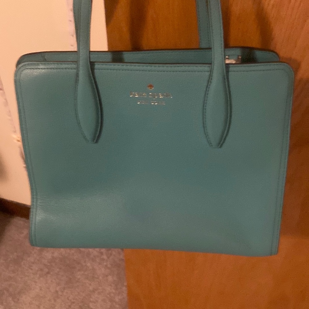 Like new Kate Spade tote only used once little too big for me